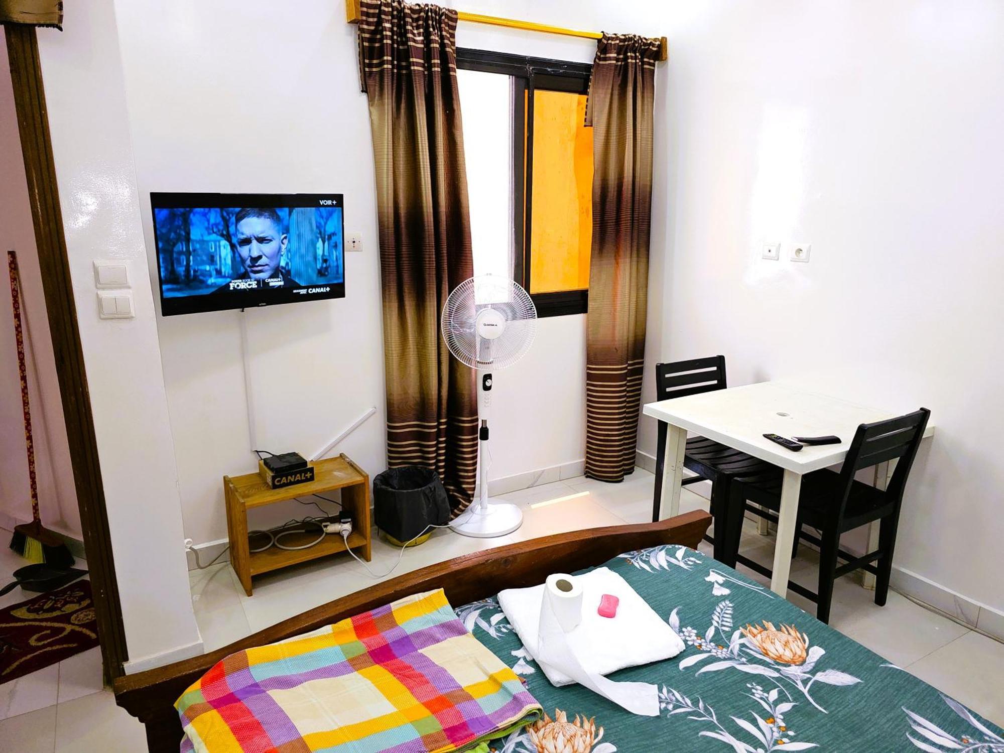 Chambre Ngor- Douche Privee-Salon-Cuisine-Netflix Hotel Dakar Exterior foto