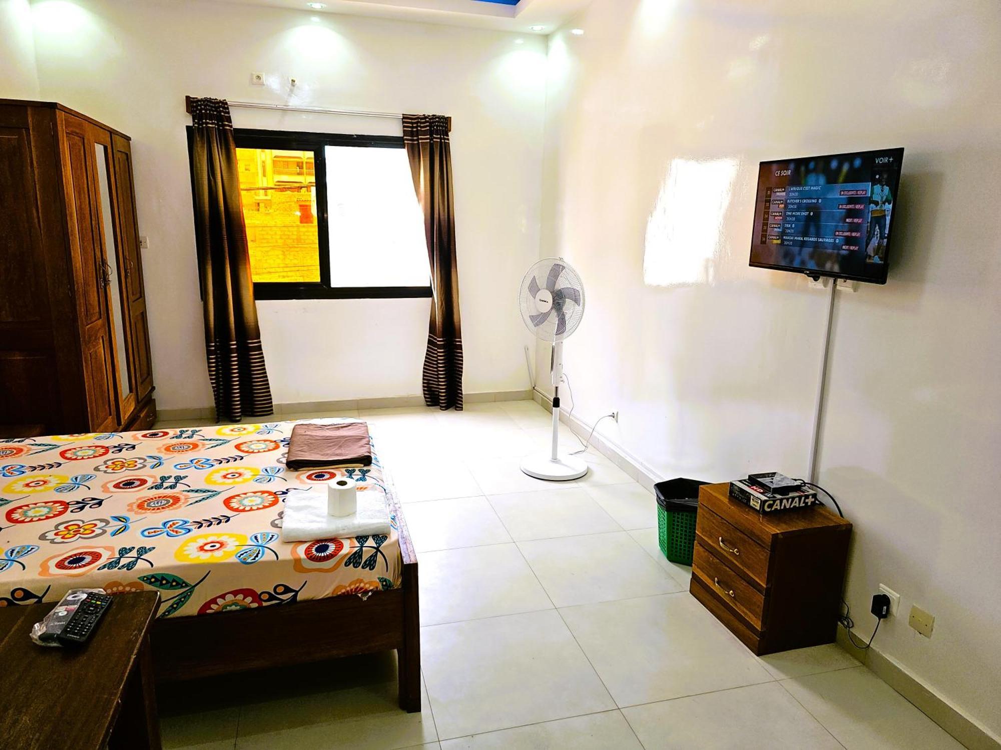 Chambre Ngor- Douche Privee-Salon-Cuisine-Netflix Hotel Dakar Exterior foto